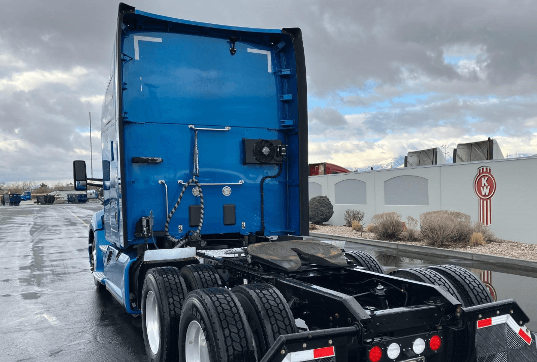 2020 Kenworth T680 image 6