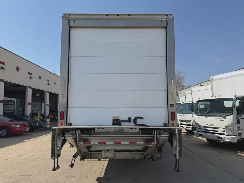 Used 2019 FREIGHTLINER Reefer/Refrigerated Truck - Food Truck, Box Truck - Straight Truck - BUSINESS CLASS M2 106 image 8