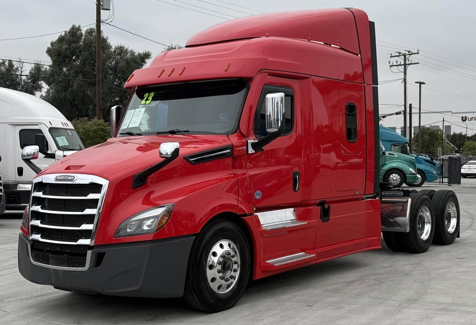2023 Freightliner Cascadia 126 image 1