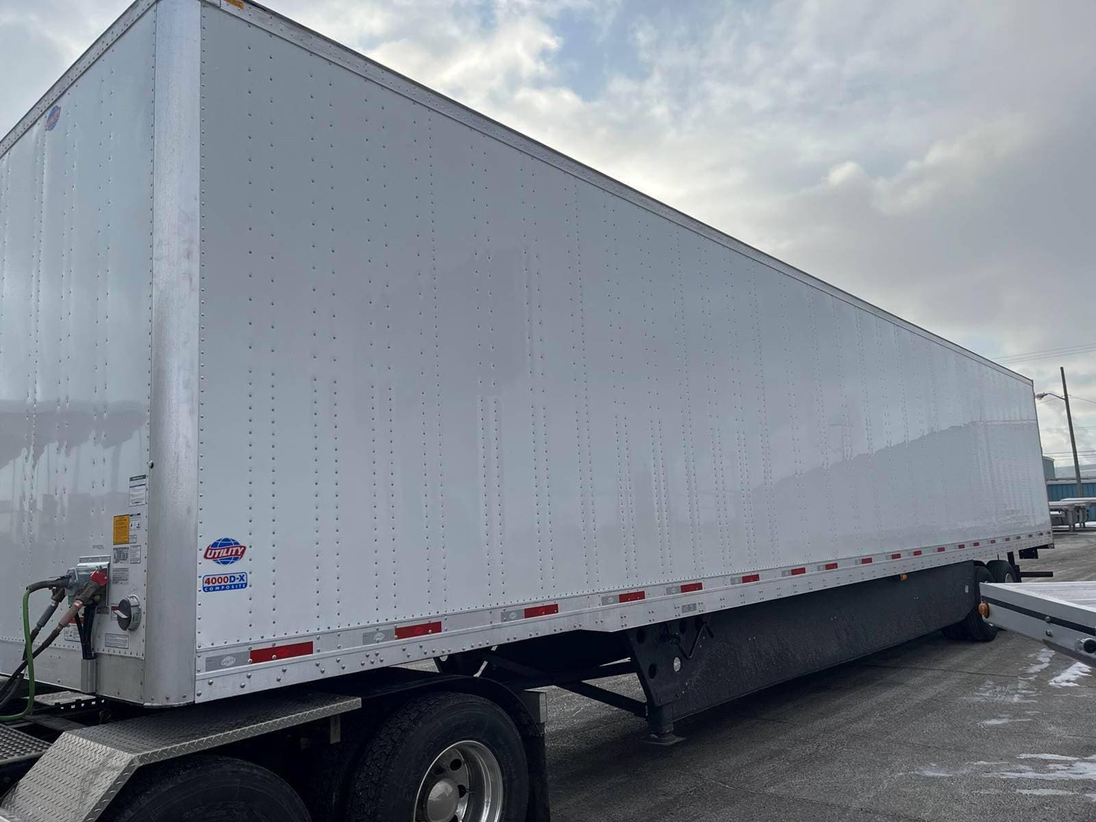 2026 Utility 53` Dry Van image 4