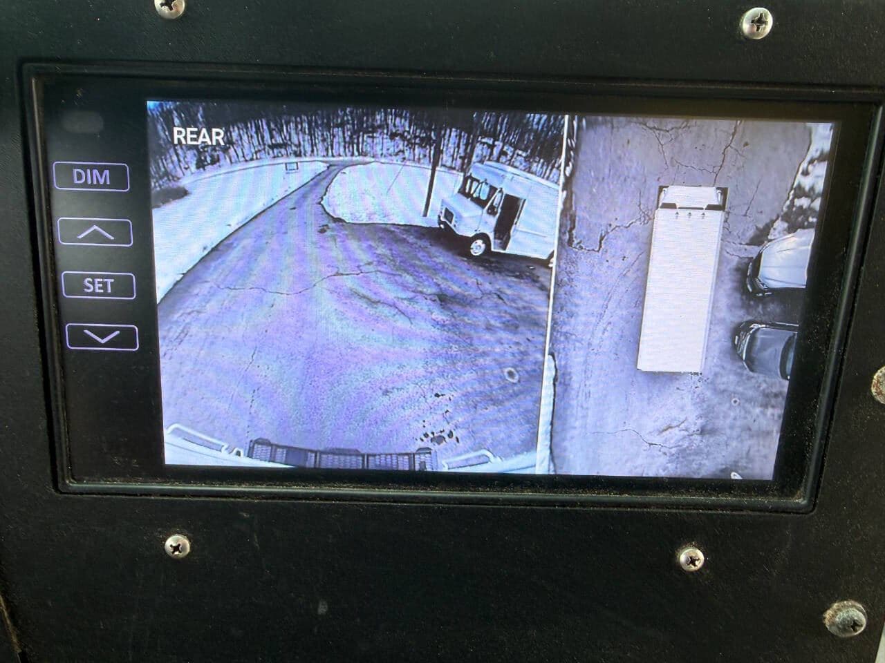 2021 Ford Stripped Chassis image 7