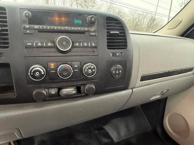 2012 Chevrolet Silverado image 26