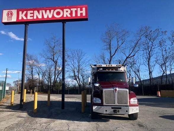 2021 Kenworth T880 image 6
