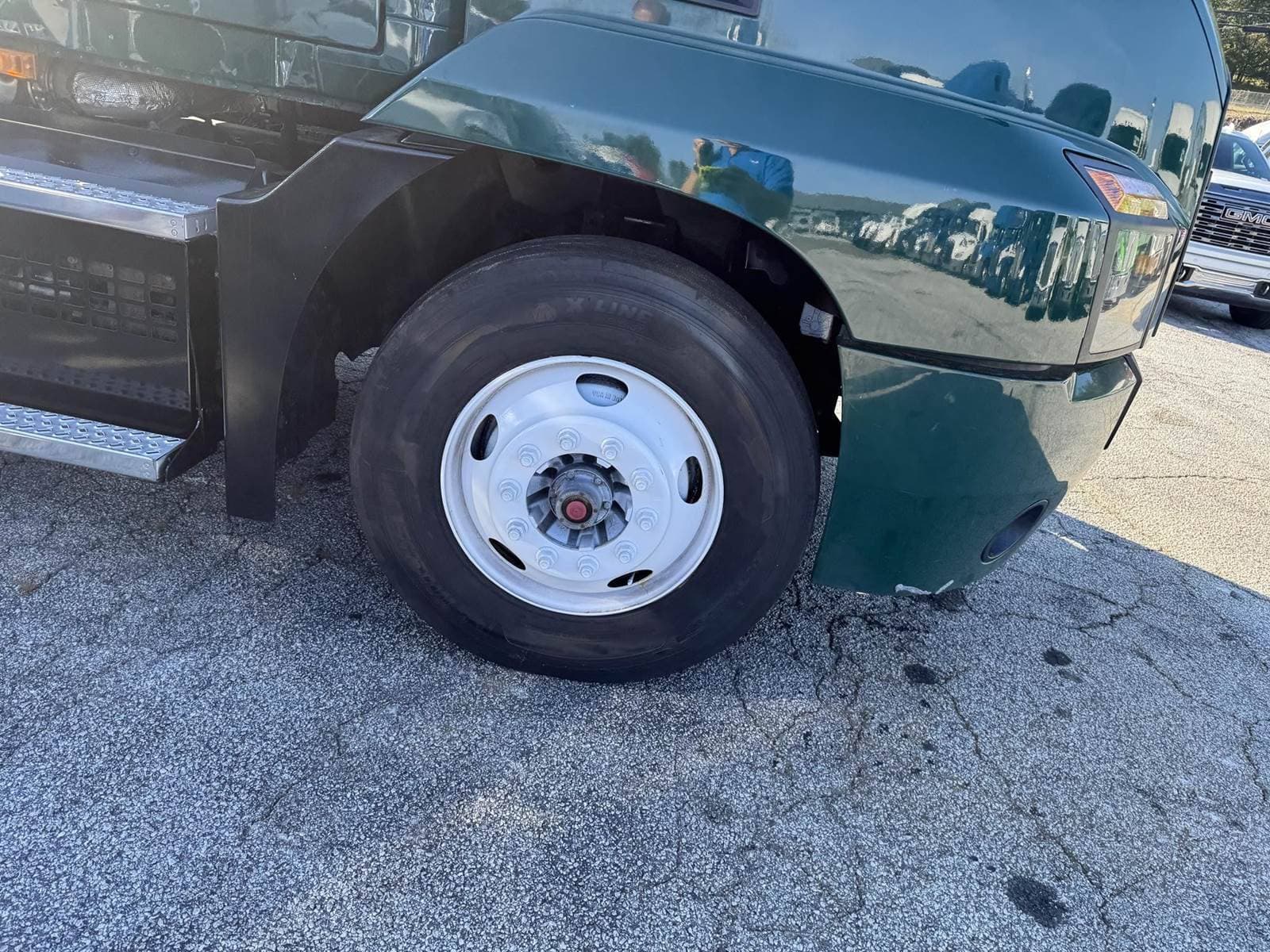 2020 Mack Anthem 64T Day Cab Truck image 8