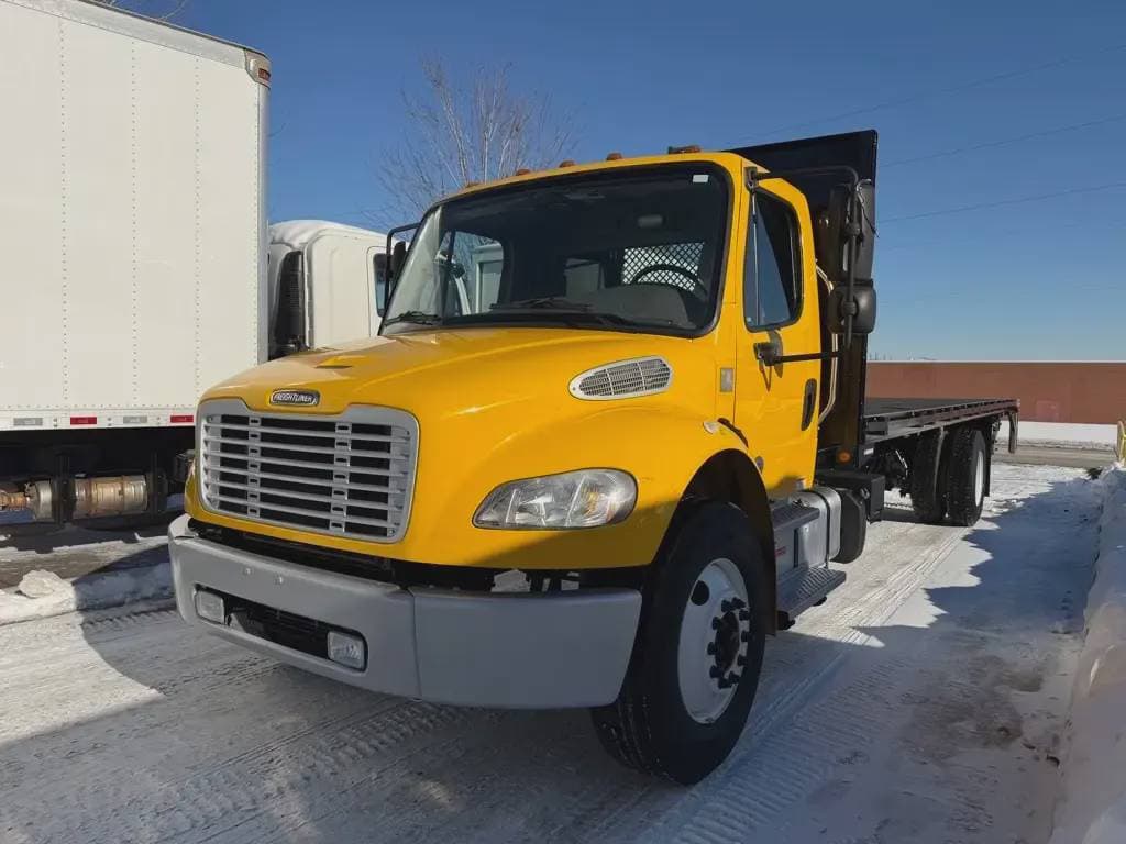 Used 2018 FREIGHTLINER Flatbed Truck, Stake Bed, Contractor Truck - BUSINESS CLASS M2 106 For Sale image 2