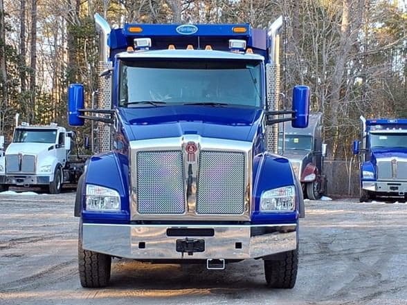 2026 Kenworth T880 image 2
