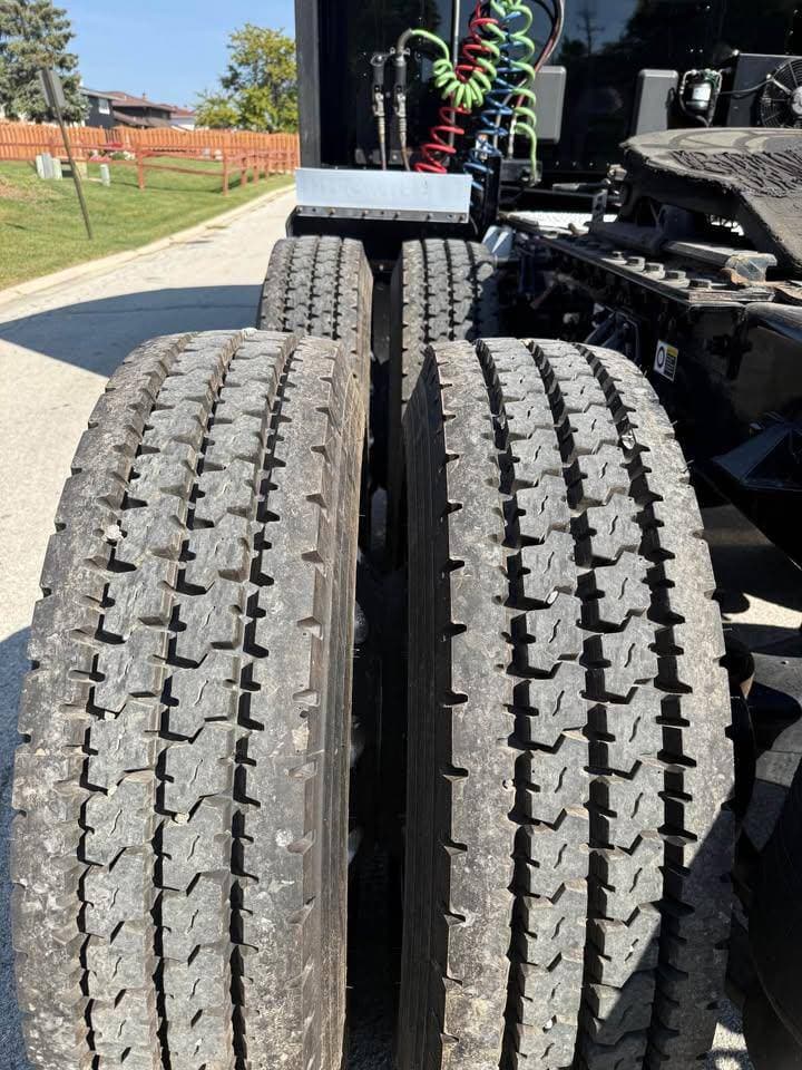 2022 Kenworth T680 image 5