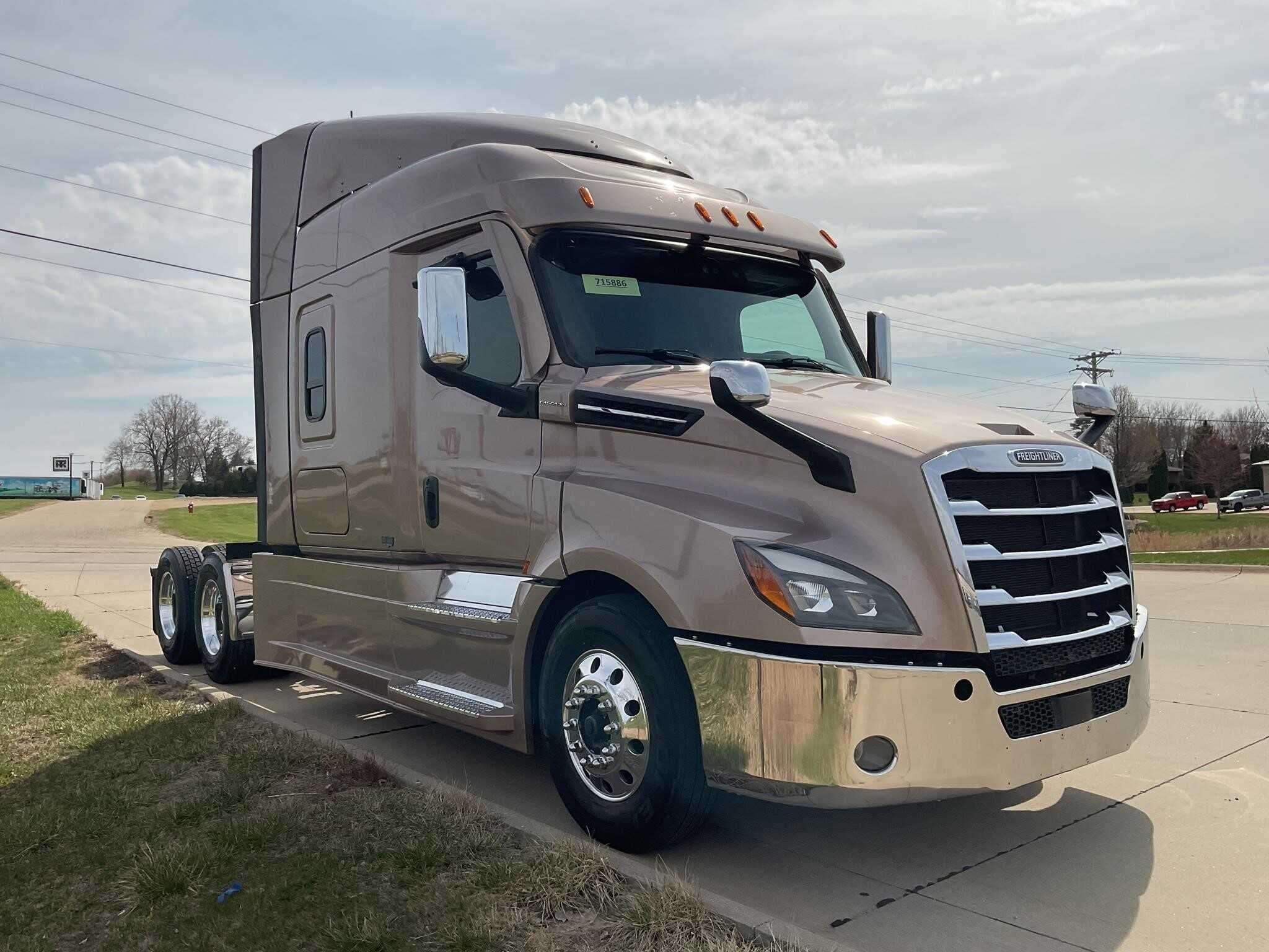 2022 Freightliner Cascadia 126 image 5