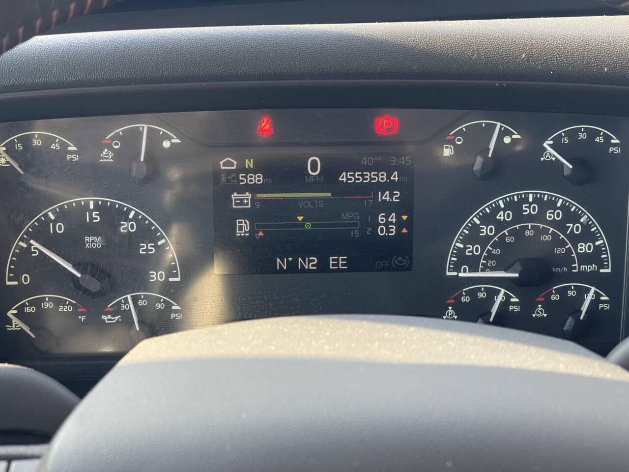 2024 Volvo VNL image 7