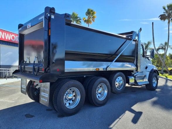 2026 Kenworth T880 image 7