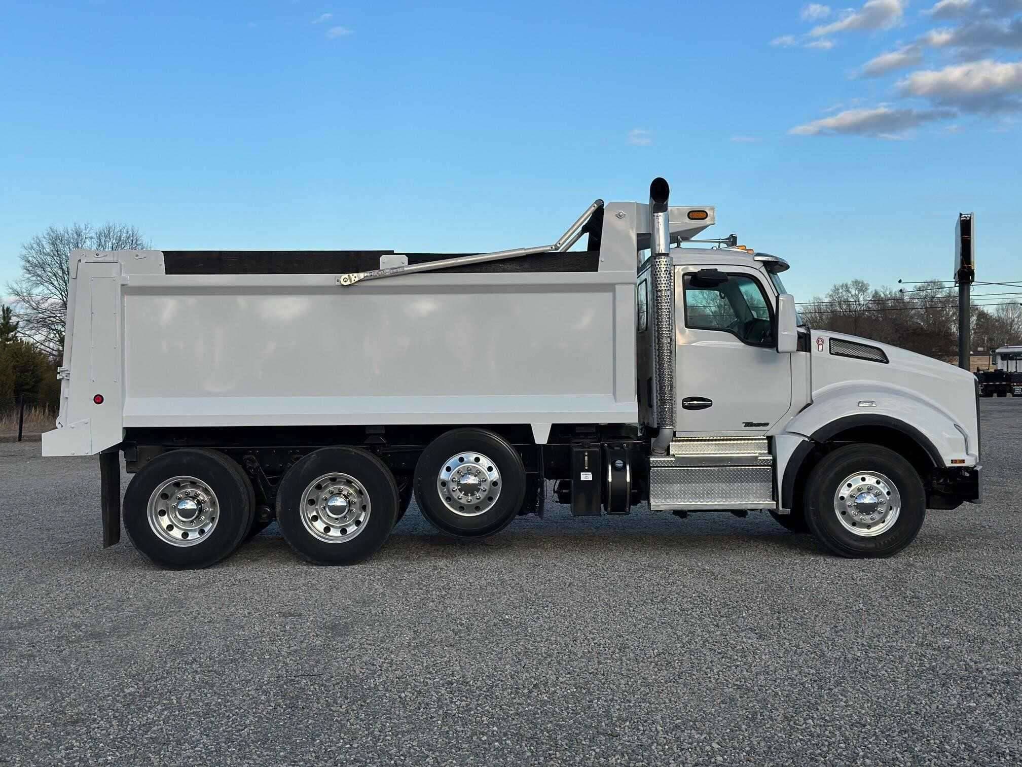 2021 Kenworth T880 image 3