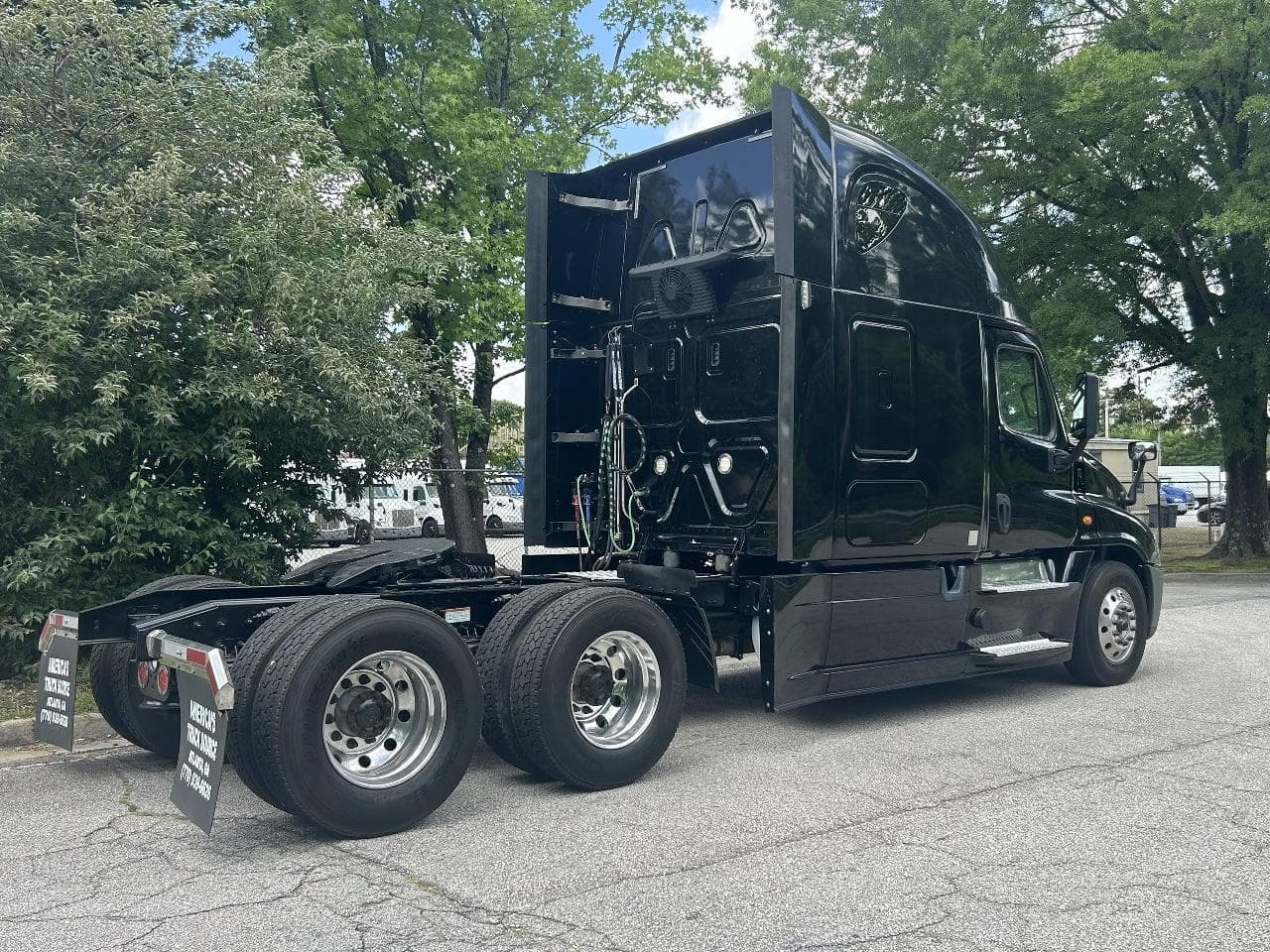 2020 Freightliner Cascadia 125 image 4