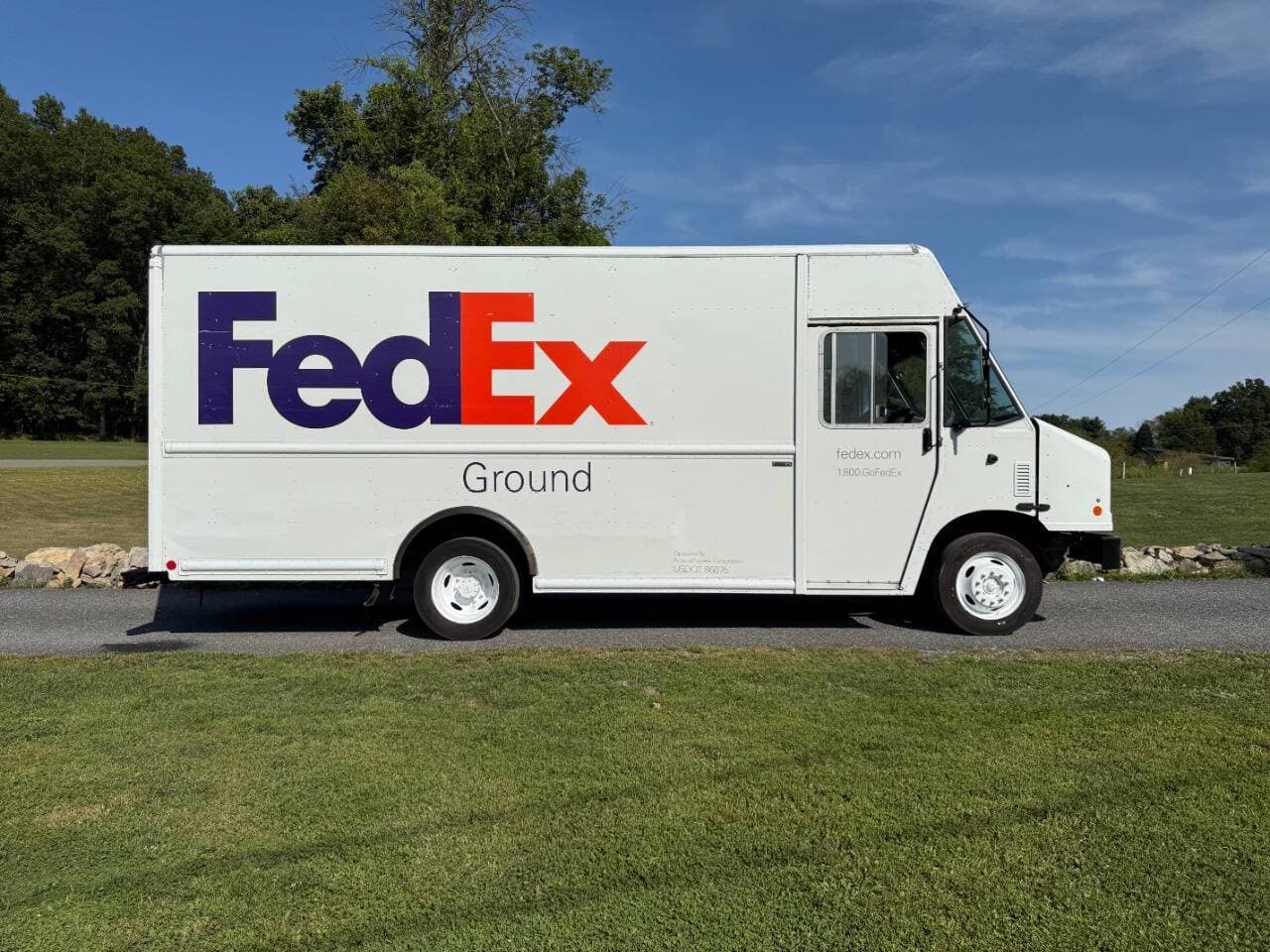 2019 Ford Stripped Chassis image 1