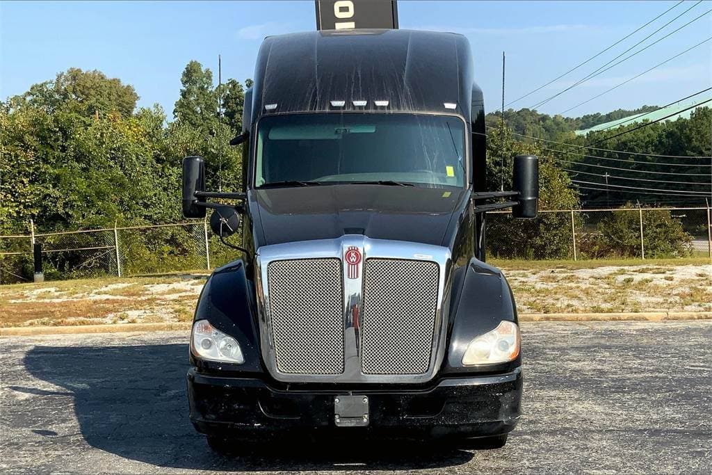 2018 Kenworth T680 image 3