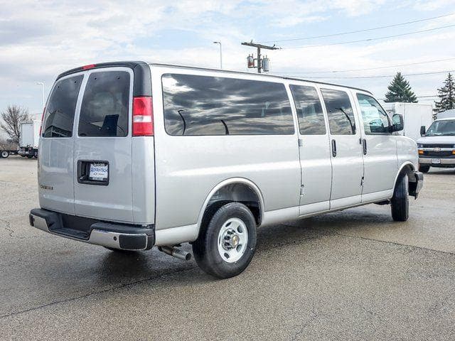 2025 Chevrolet Express 3500 LT Passenger image 3