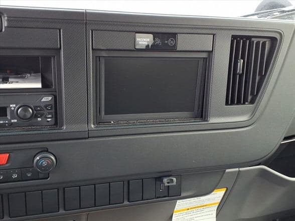 2024 Isuzu 3500 image 10