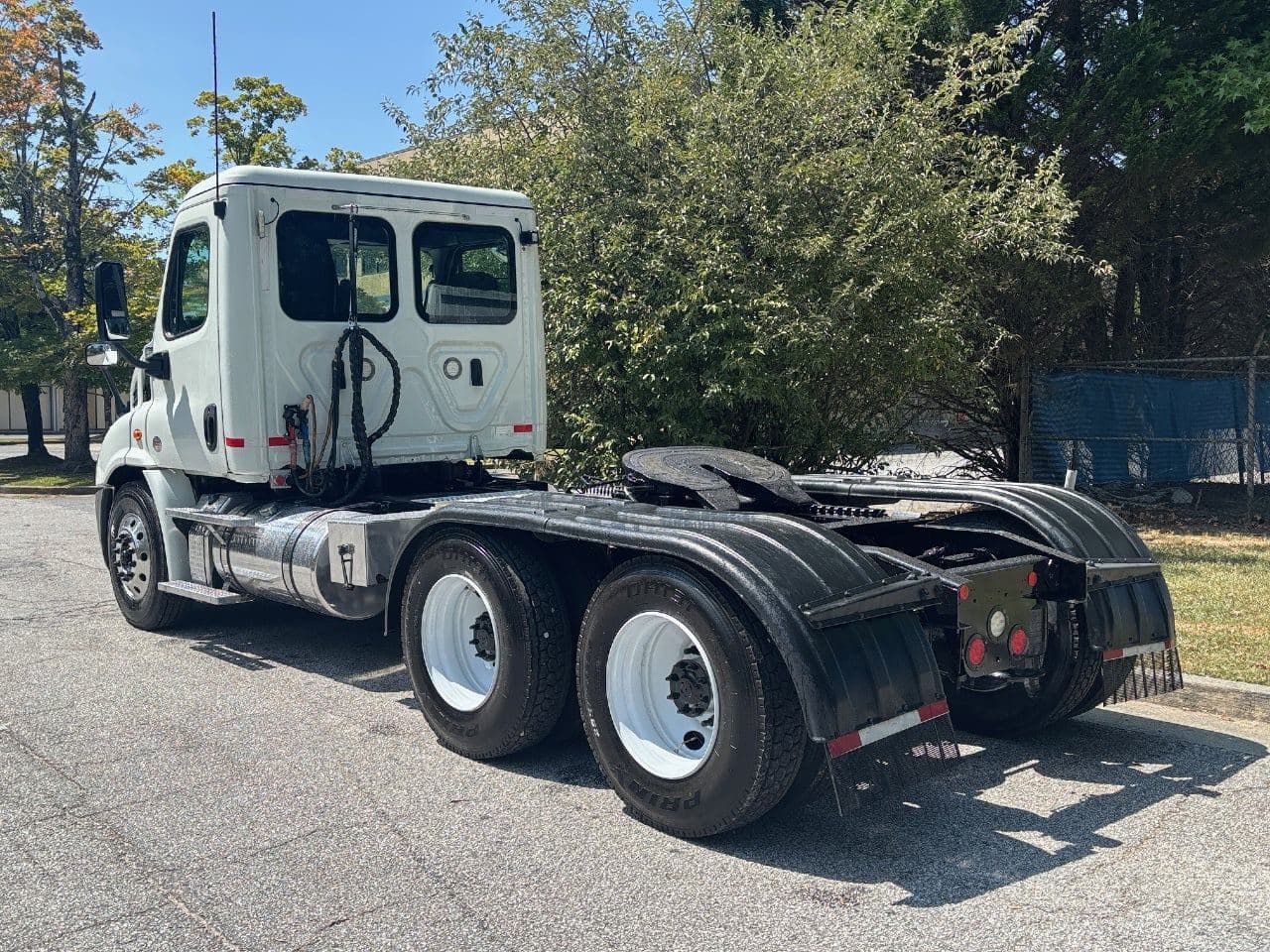 2019 Freightliner Cascadia 113 image 8
