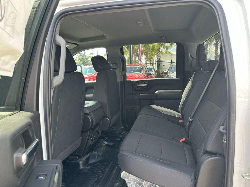 2024 Chevrolet Silverado 3500 Crew Cab RWD Service Truck image 5