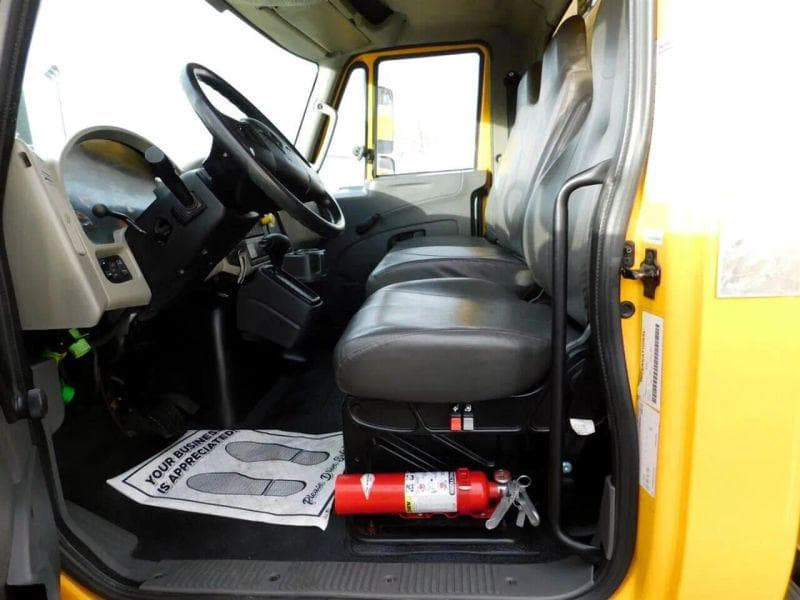 2019 International 4300 image 12