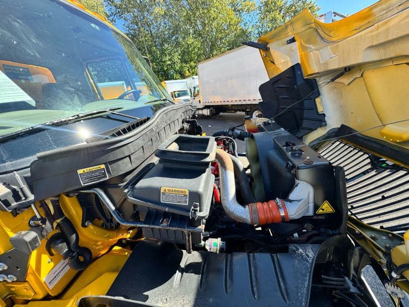 2019 International 4300 image 26