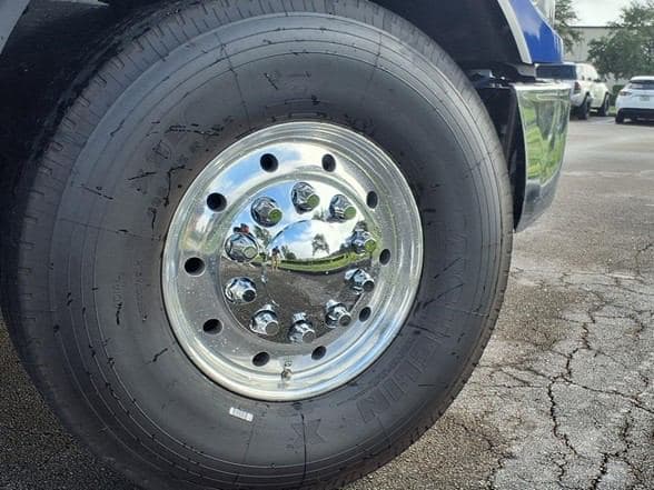 2025 Kenworth D5 image 25