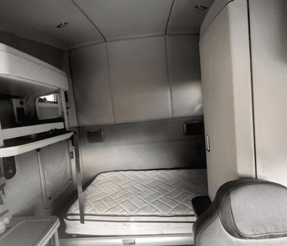 2020 Kenworth T680 image 7