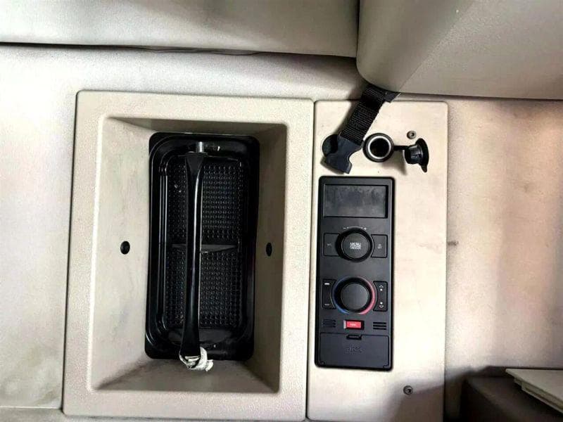 2012 Volvo VNL image 32