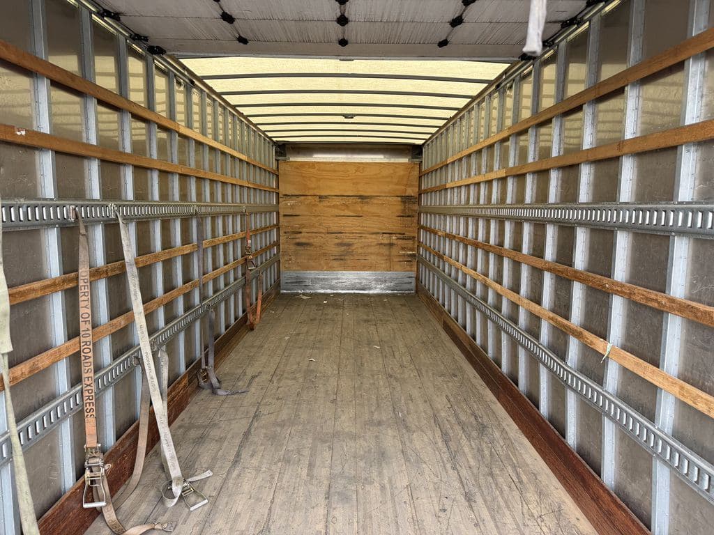 Used 2022 KENWORTH T270 image 26