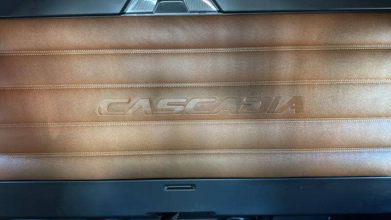 2021 Freightliner Cascadia image 42