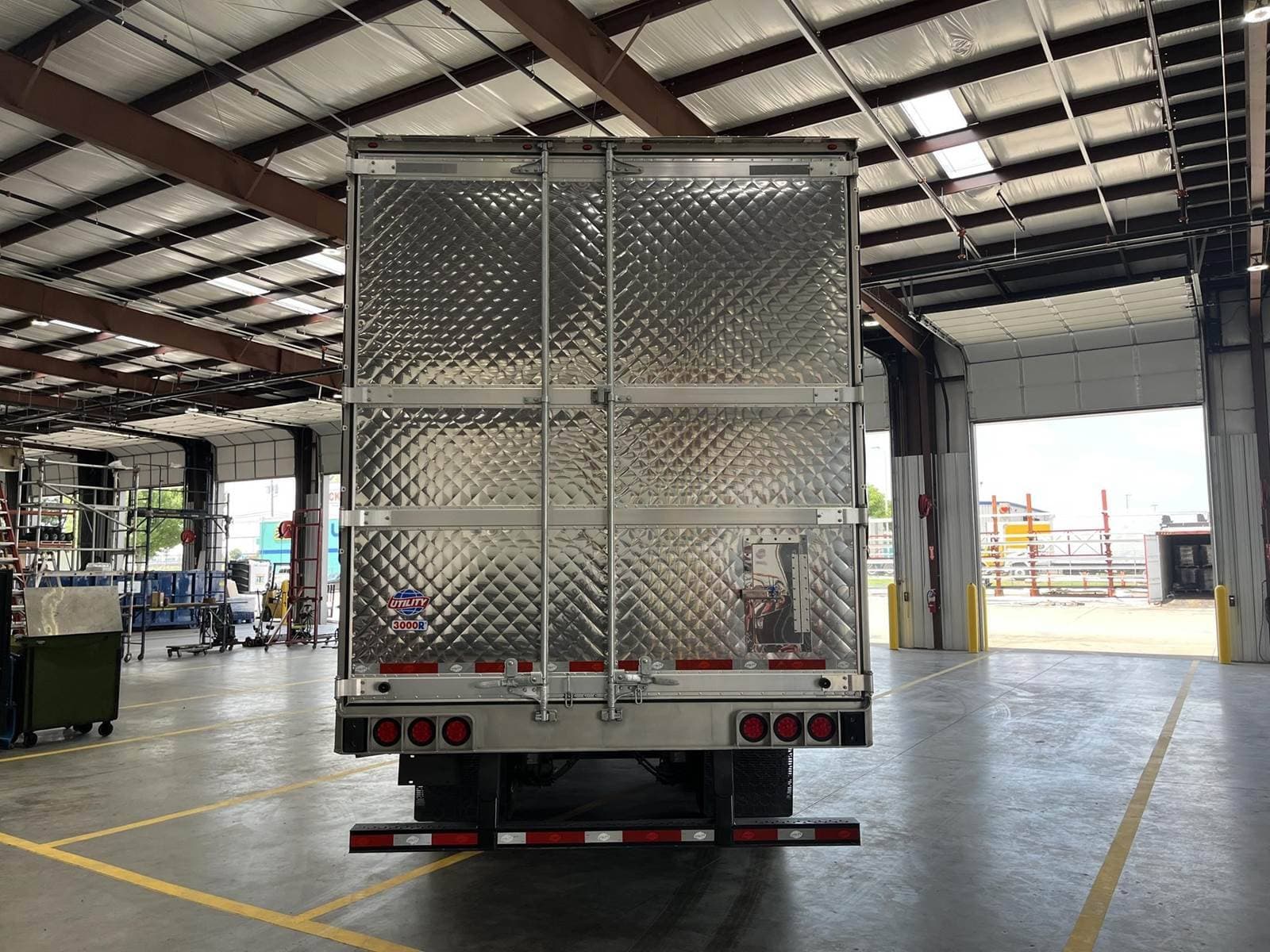 2025 Utility Reefer image 8