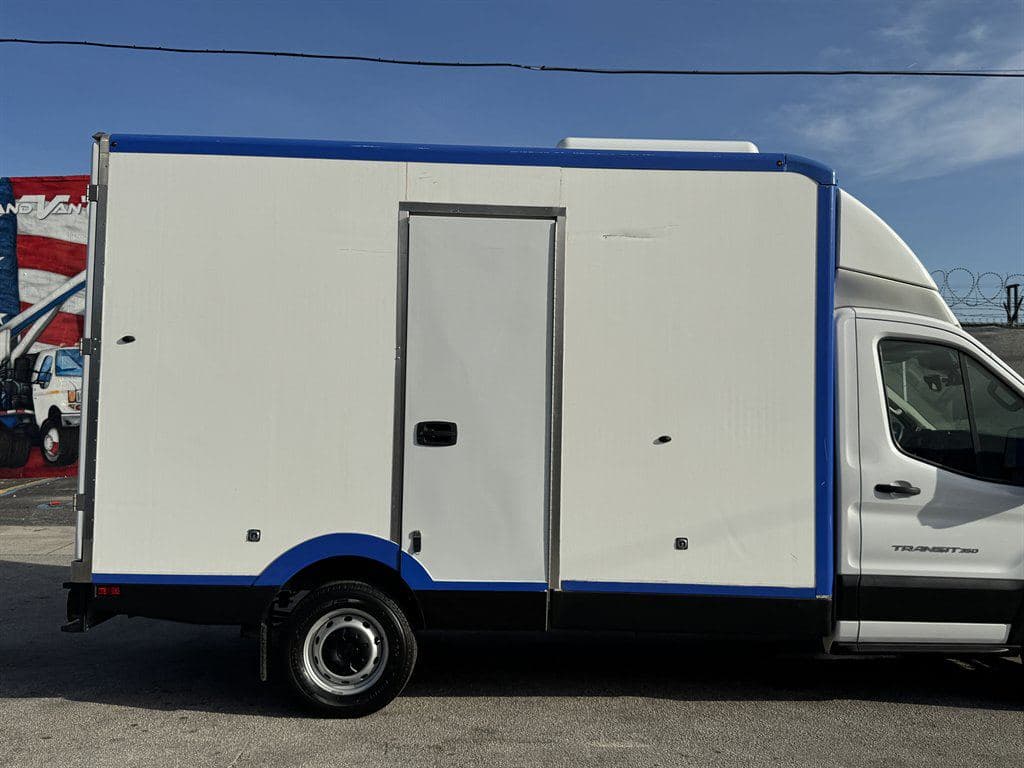 2023 Ford Transit T-350 image 15