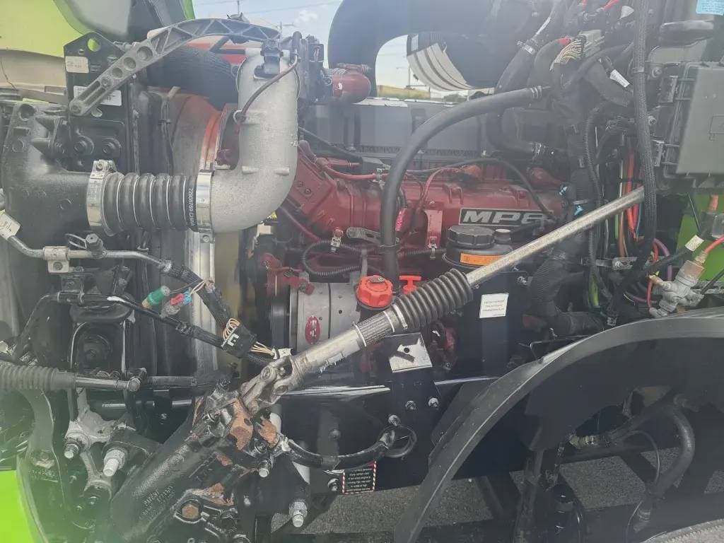 Used 2020 MACK Conventional - Sleeper Truck image 14