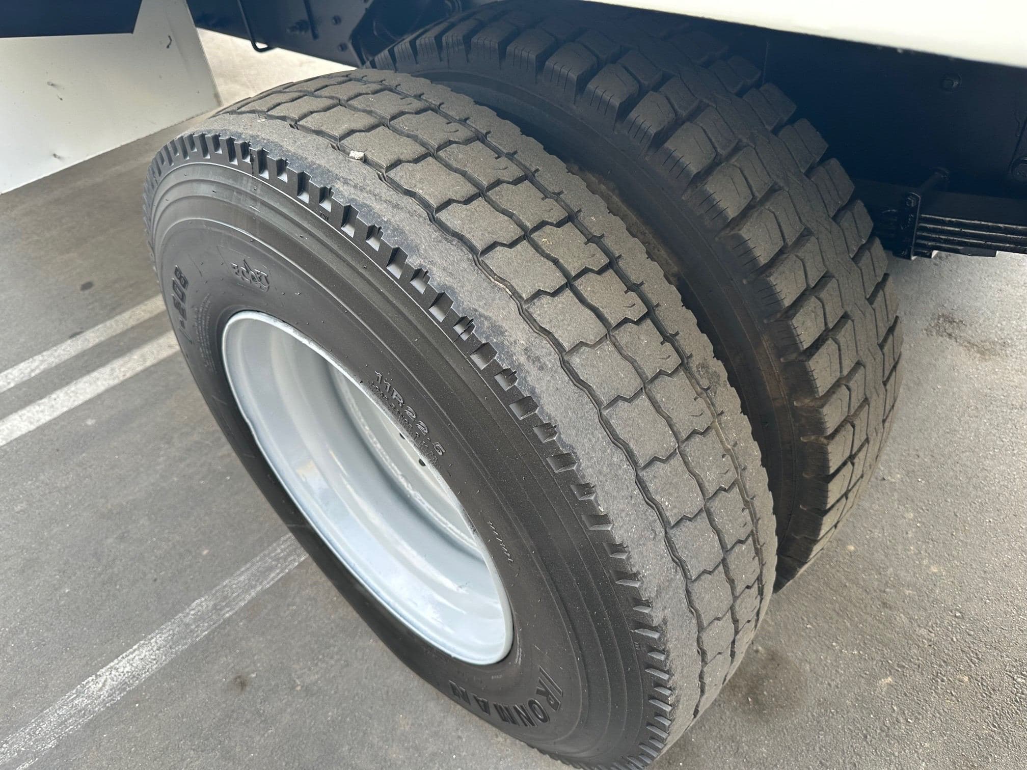 2010 Ford F-750 Forestry Tree Truck image 30