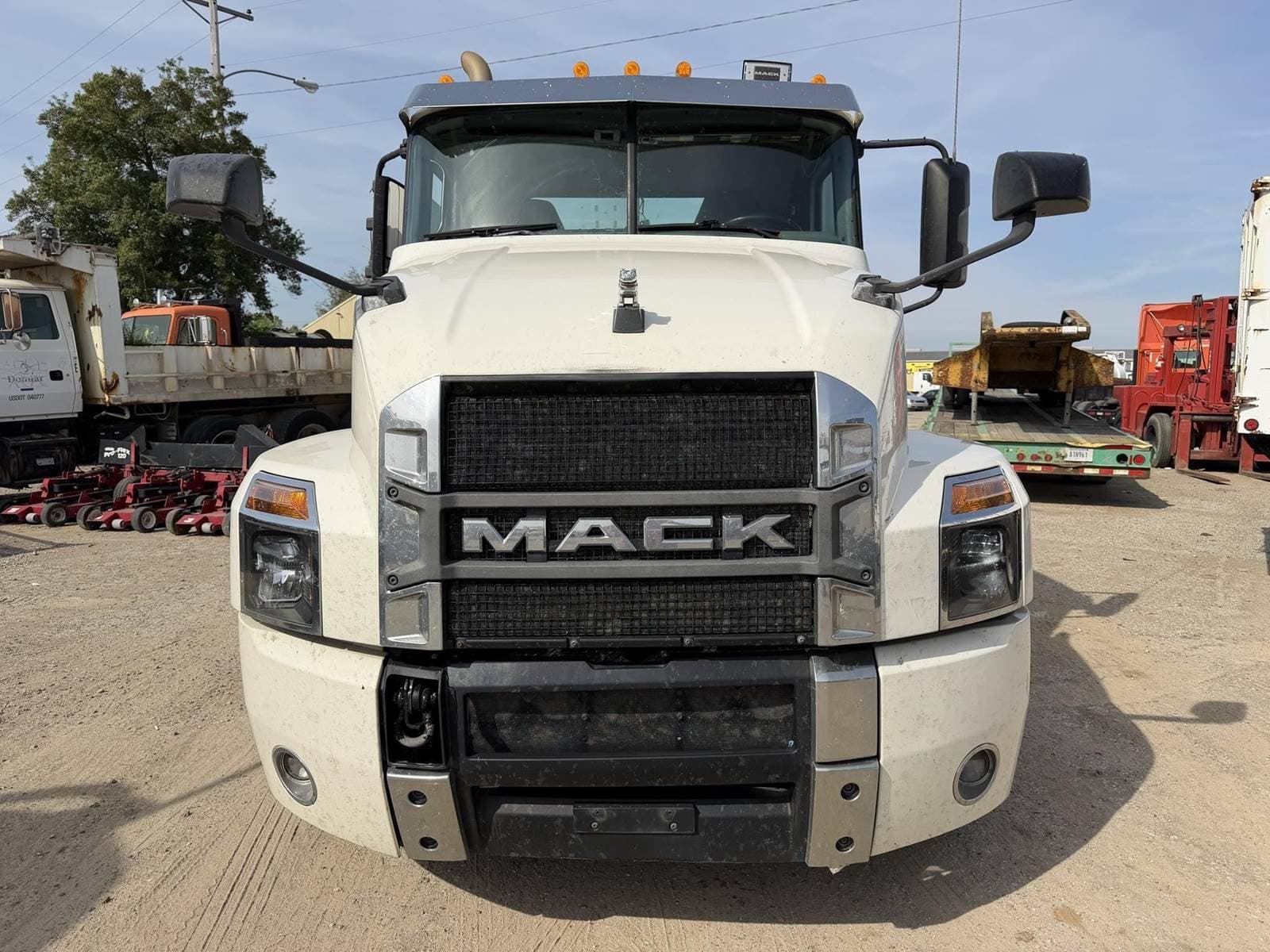 2019 Mack Anthem 64T Day Cab Truck - MP7 425HP, 12 Speed M Drive Amt image 5