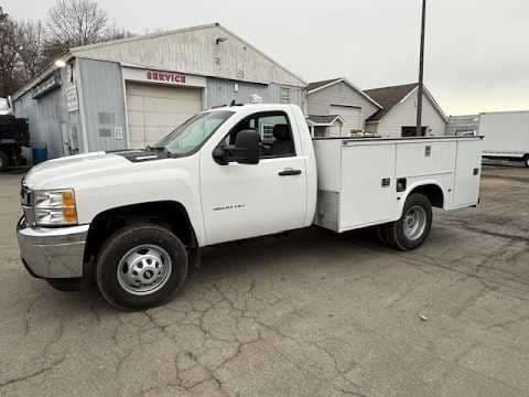 2012 Chevrolet Silverado image 1