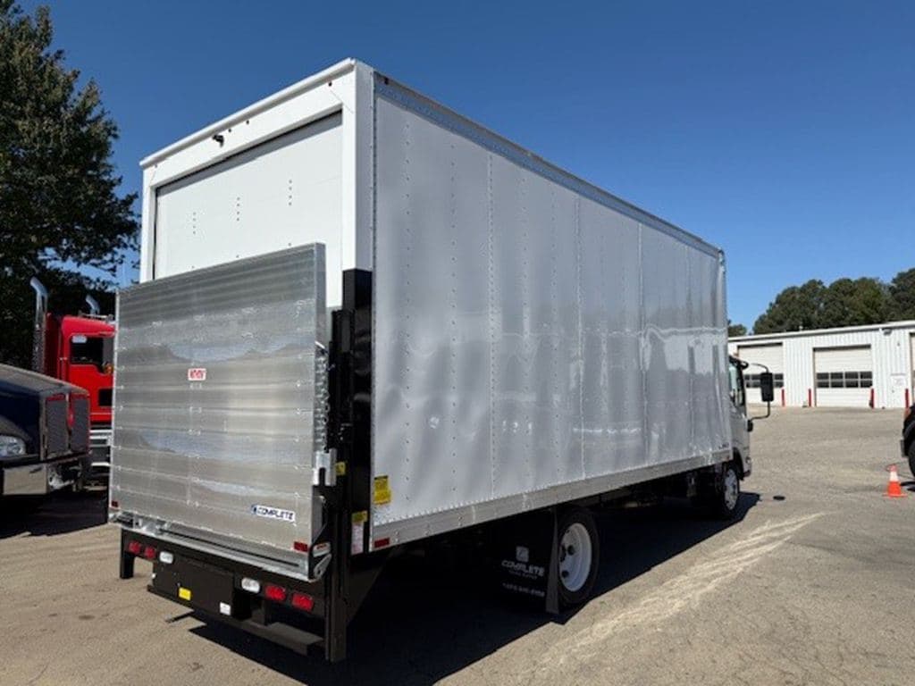 New 2025 ISUZU NRR image 4