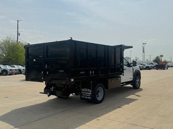 2024 Ford F550 image 4