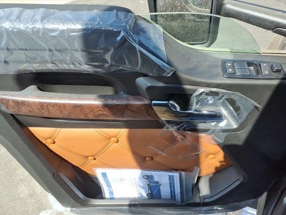 2026 Kenworth W990 image 17