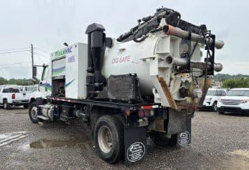 2014 Freightliner 108sd image 4