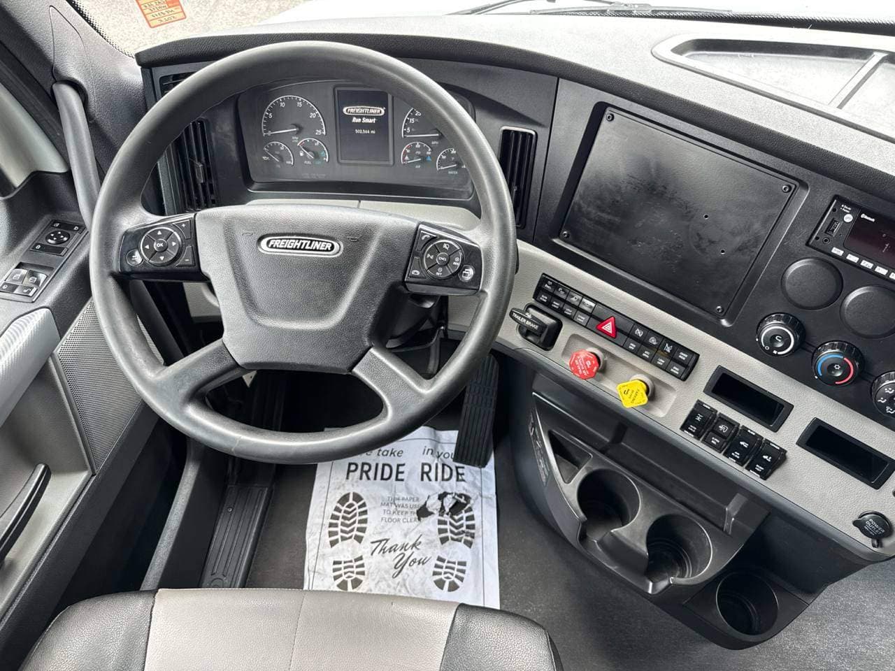 2022 Freightliner Cascadia 126 image 11