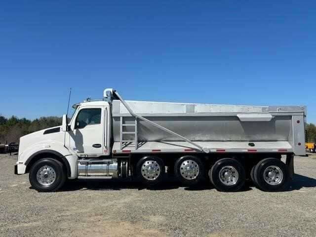 2018 Kenworth T880 image 4