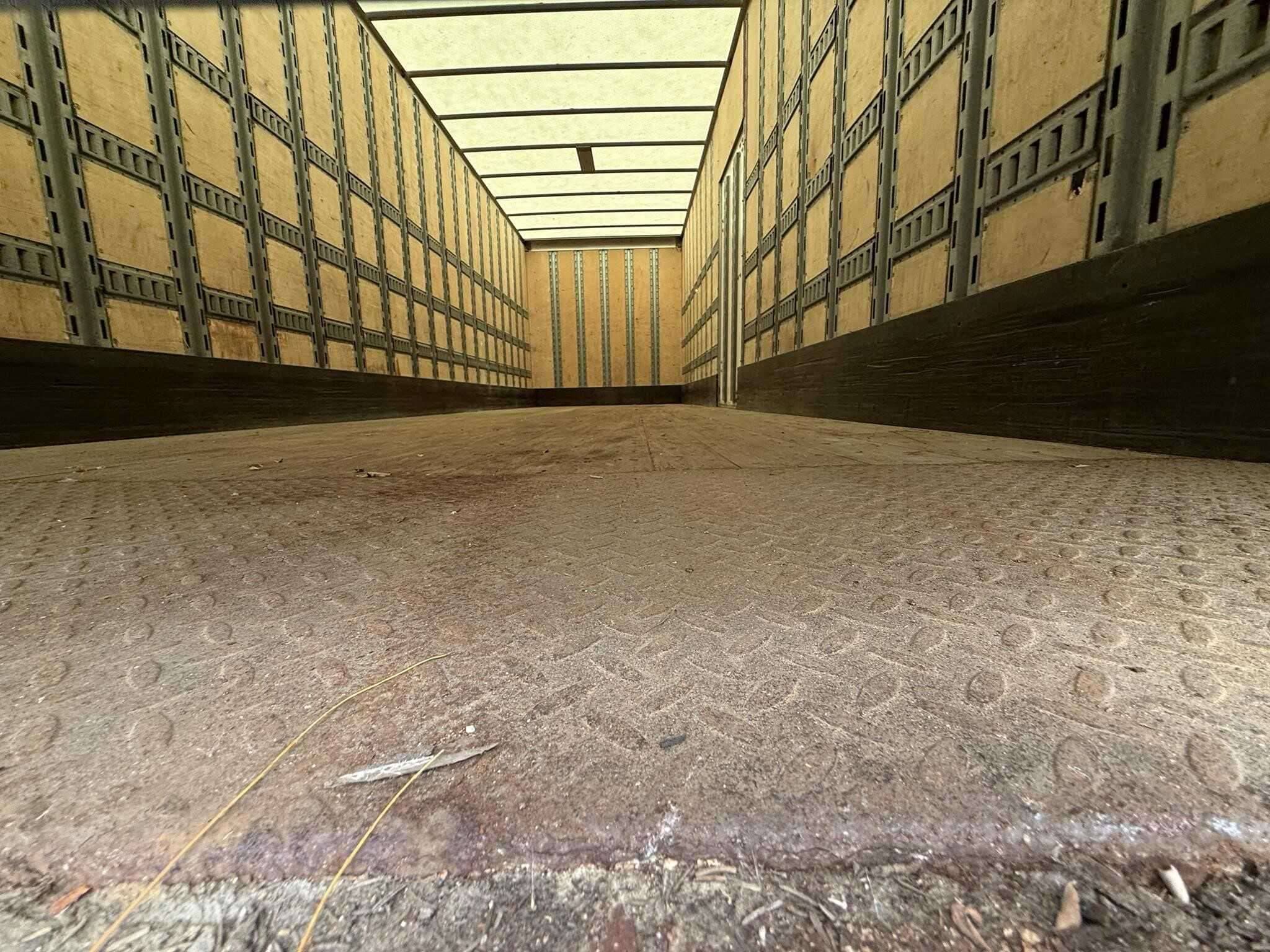 2021 Freightliner M2 image 10