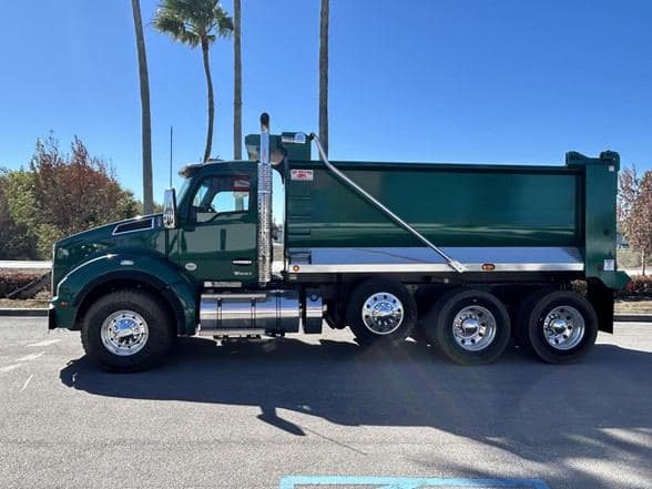 2026 Kenworth T880 image 4