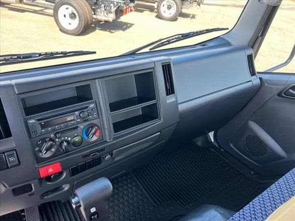 2024 Isuzu 3500 image 14