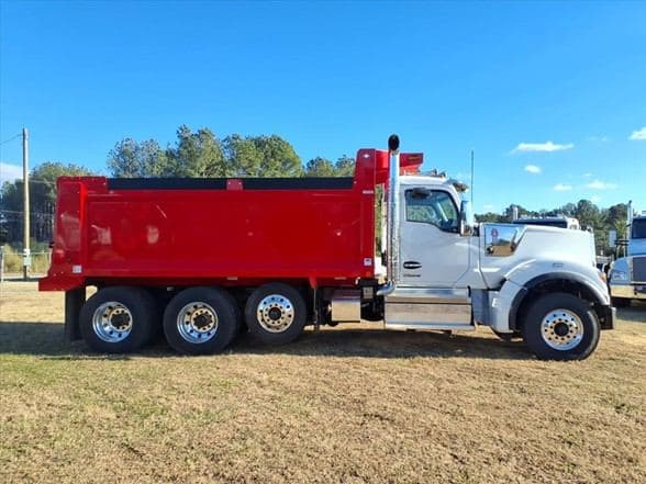 2026 Kenworth W990 image 2