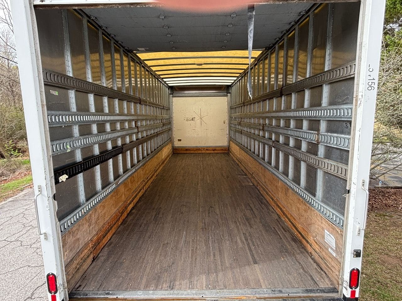 2019 Freightliner M2106 image 29