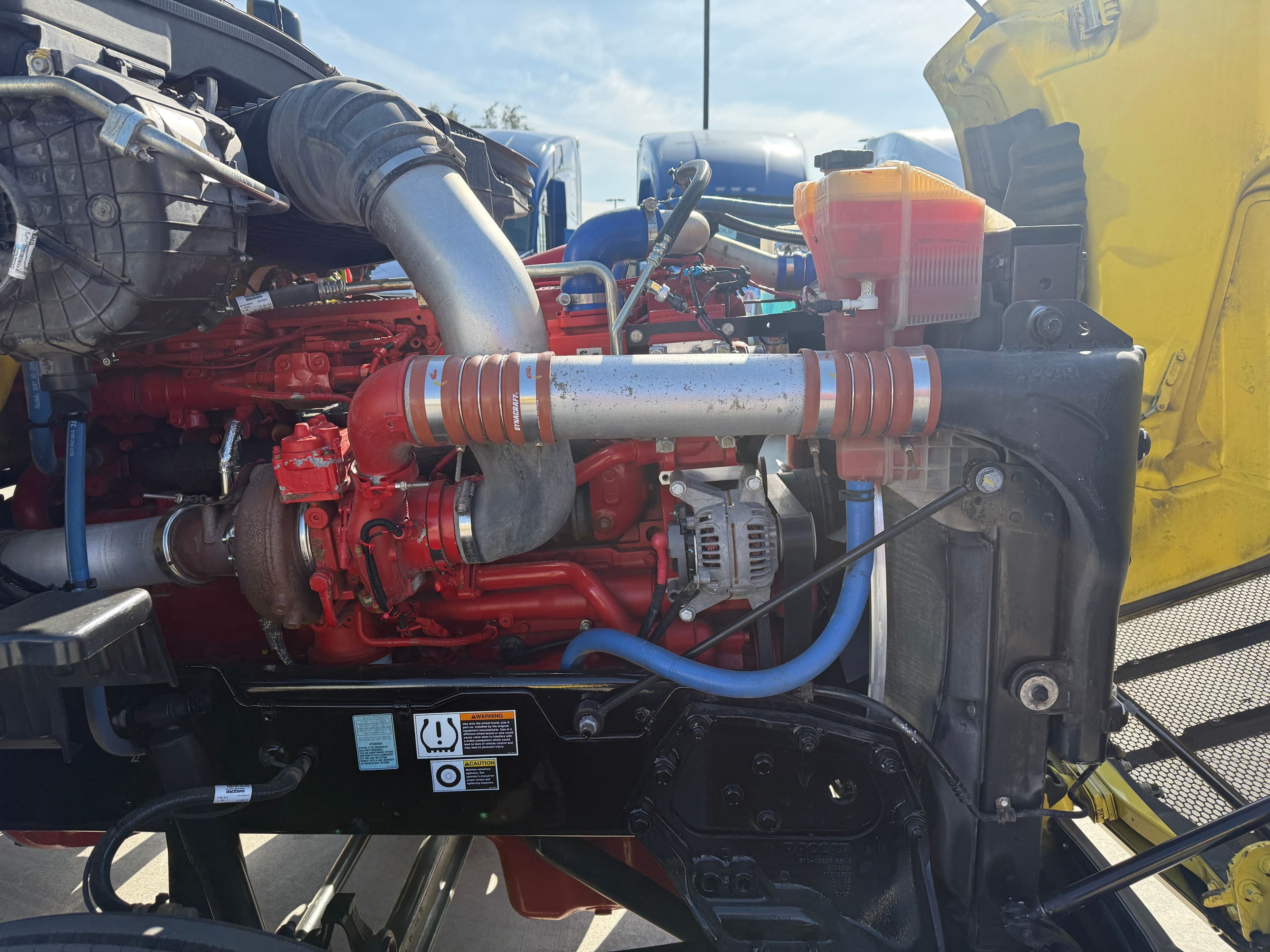 2021 Peterbilt 579 image 16
