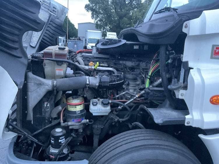 2018 Freightliner Cascadia image 7