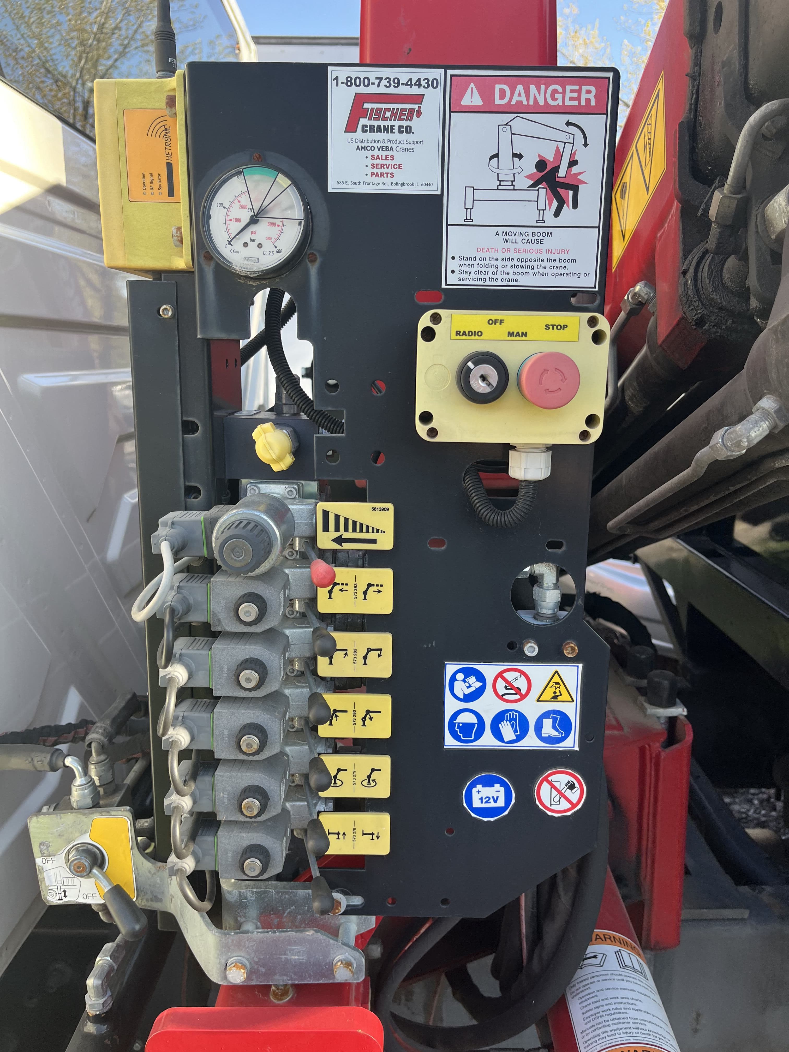 2014 International 4300 Knuckleboom Mounted Crane image 19