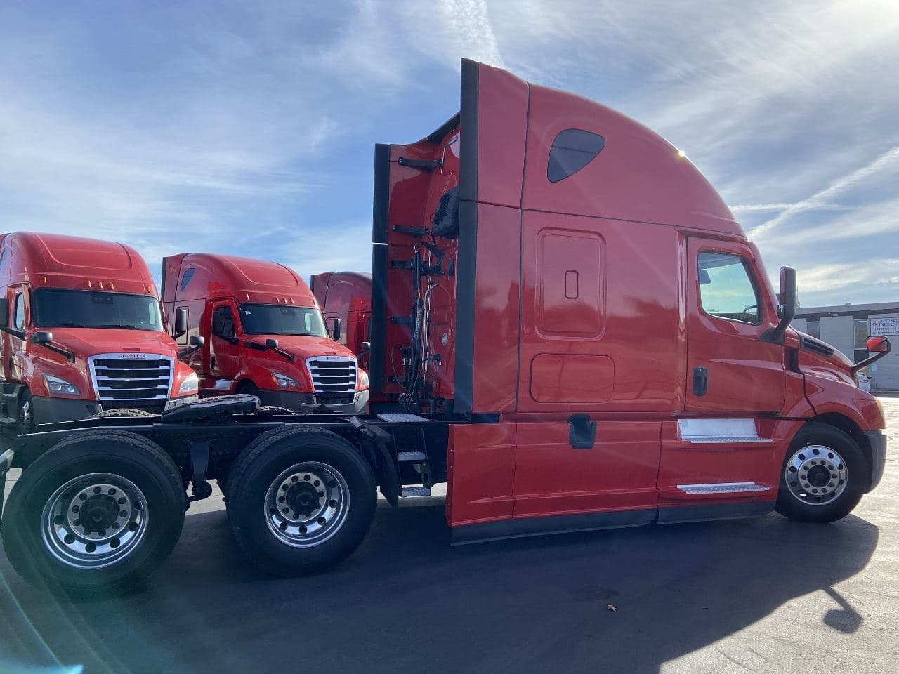 2021 Freightliner Cascadia image 4